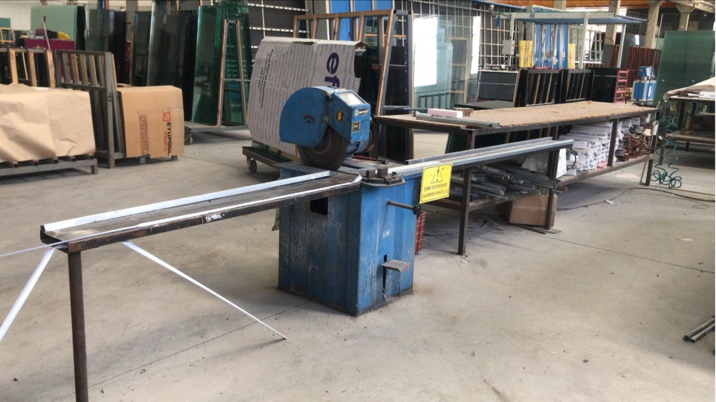 ZÜMRÜT SAC KESİM MAKİNESİ